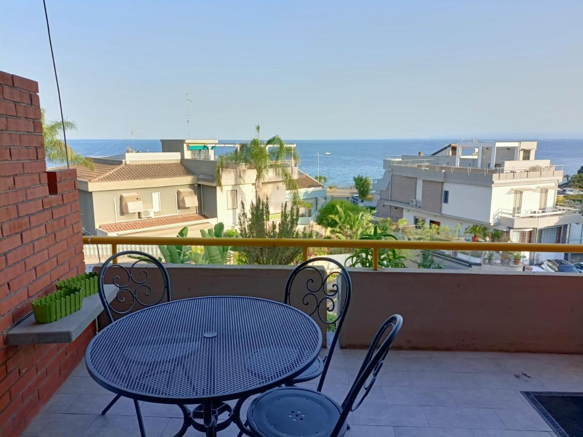 Venusilia Apartment - Free Parking Aci Castello Exterior foto