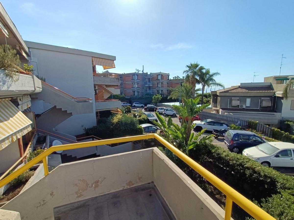 Venusilia Apartment - Free Parking Aci Castello Exterior foto